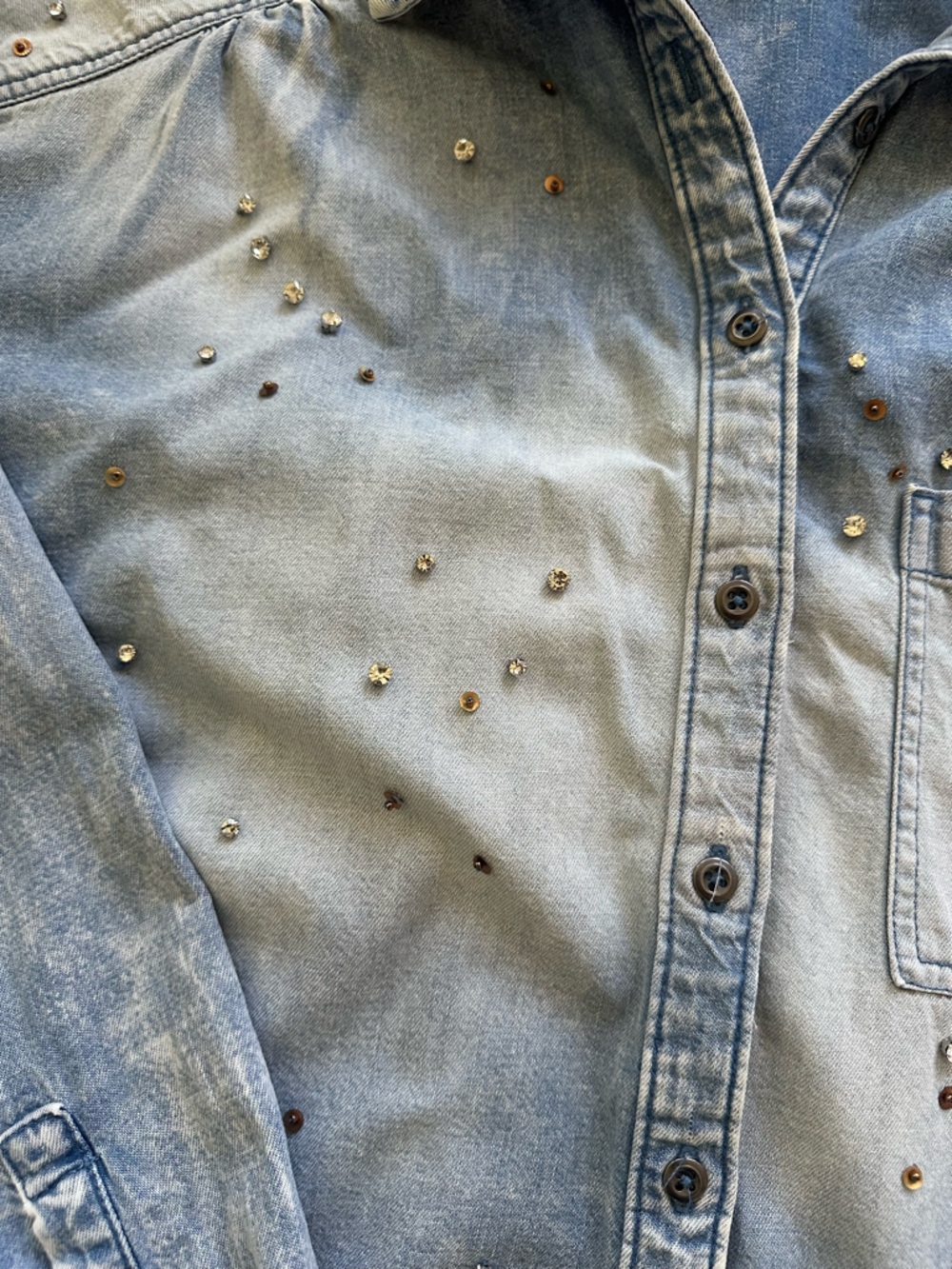 Anthropologie Pilcro Studded Denim Button Down Shirt S Blue Cotton Oversized - Picture 12 of 16